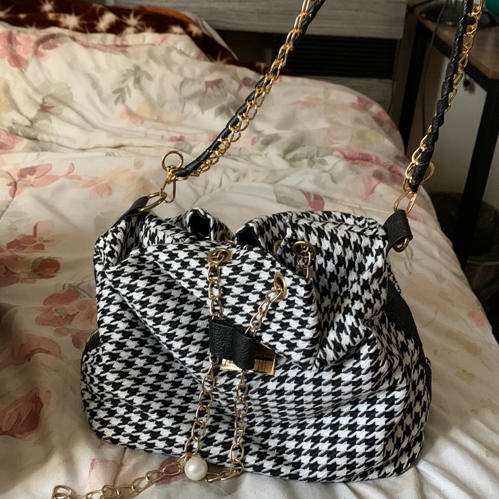 Shoulder bag